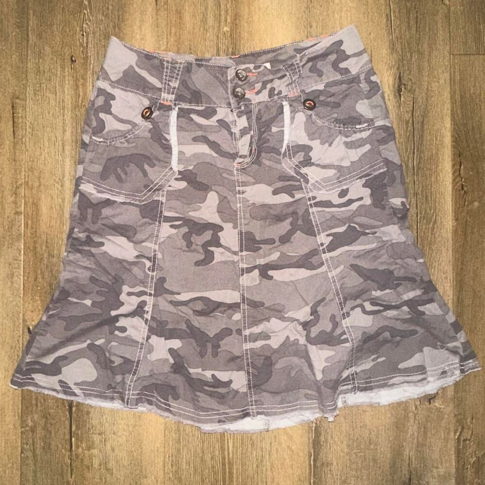 Vintage Jolt Grey A-Line Camo Skirt Size 3